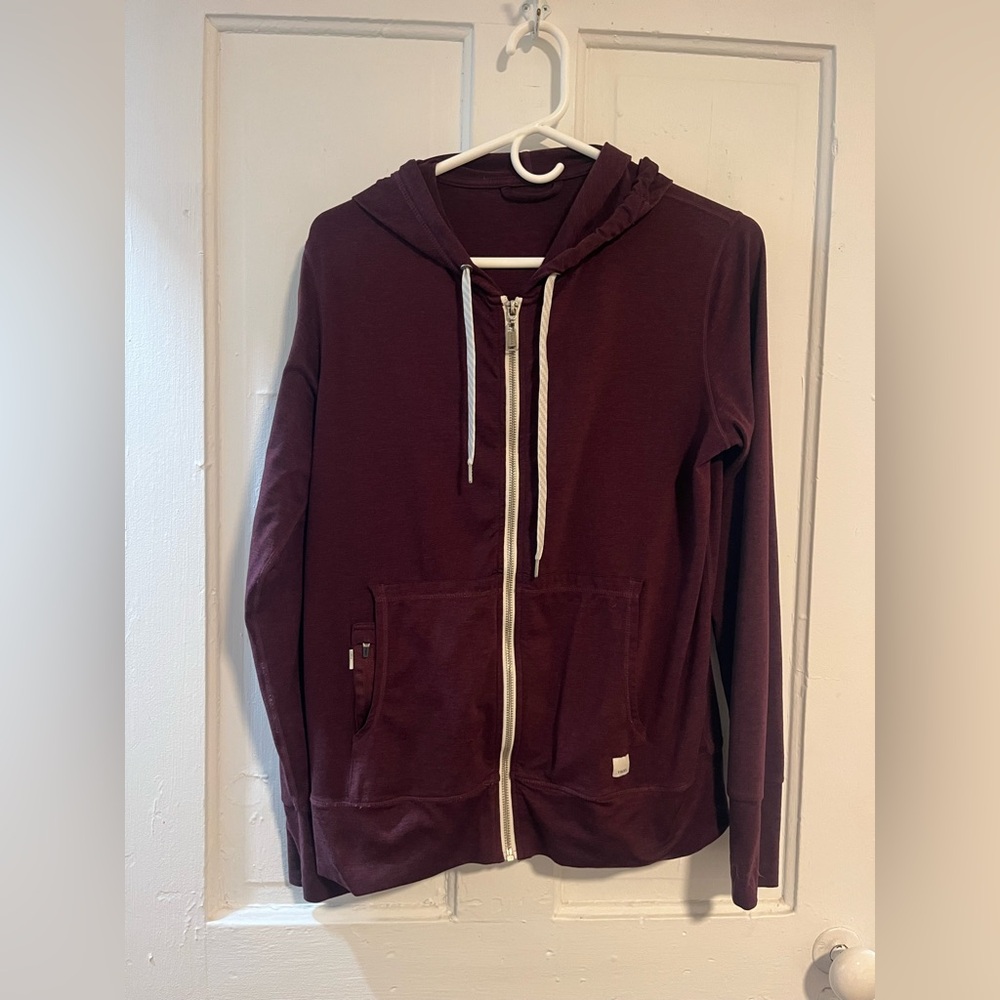 Vuori Halo Performance Hoodie Medium